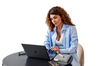 Ирина Пузина за работой